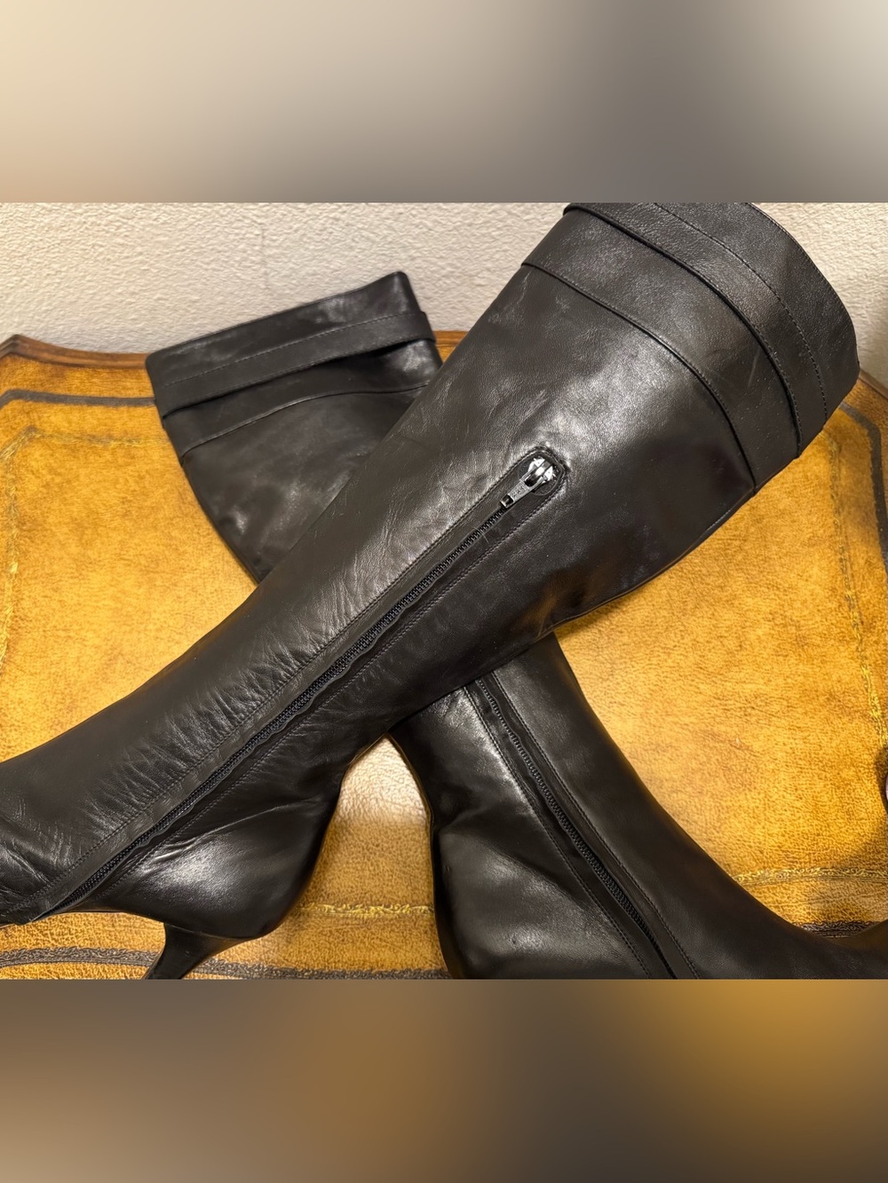 Versace Black Leather Knee-High Heeled Boots with Gold Medusa Medallion - Picture 3 of 15